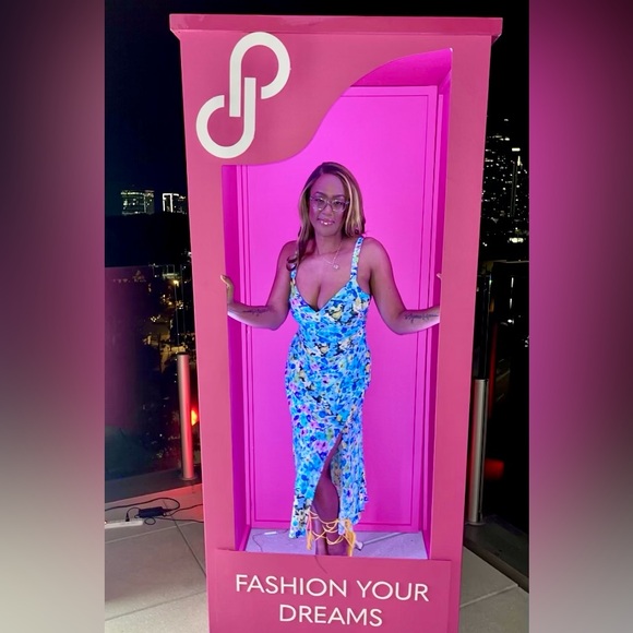 LIKE THIS LISTING TO BE NOTIFIED WHEN ORCHIDS OF LELE IS LIVE!!! πΈπΊπ· - Picture 3 of 7